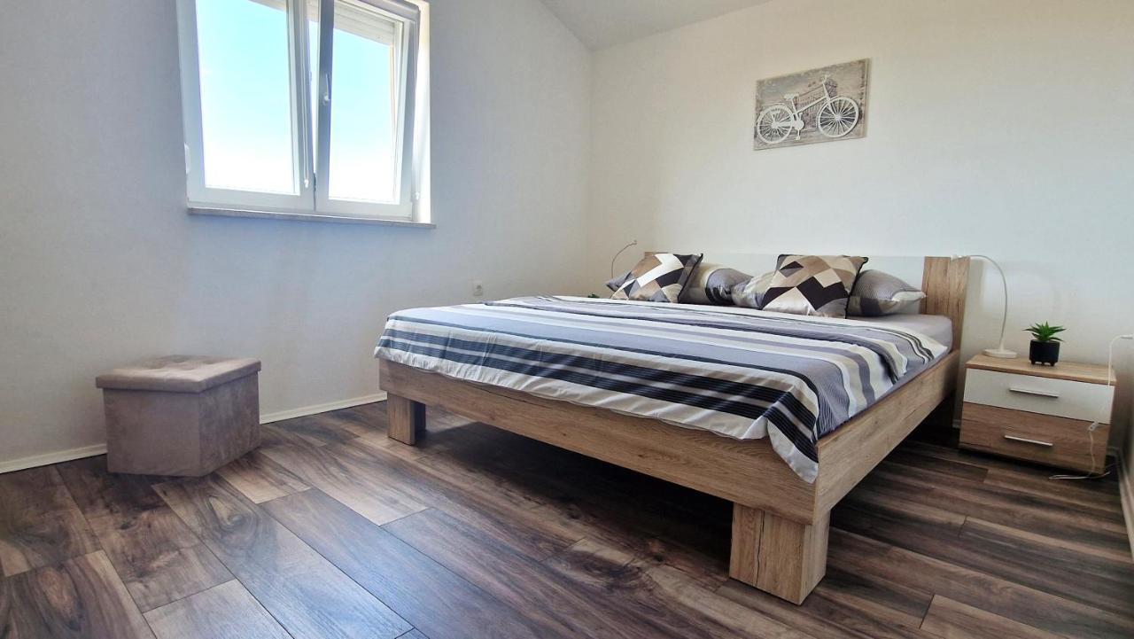 Apartment Goran *
